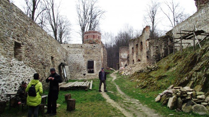 poaczya-ich-miosc-do-dolnoslaskich-zabytkow-foto-63173