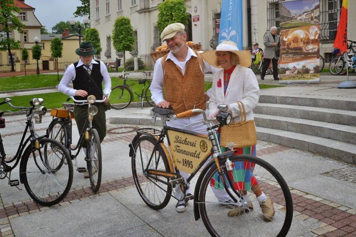 rowerowa-parada-retro-z-nowymi-atrakcjami-foto-63189