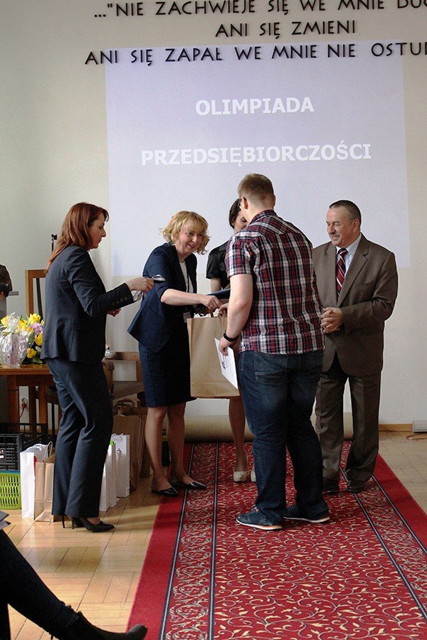 przedsiebiorczosc-maja-w-jednym-palcu-foto-63195