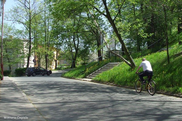 potrzebne-przejscie-przy-muzeum-karkonoskim-foto-63201