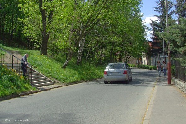 potrzebne-przejscie-przy-muzeum-karkonoskim-foto-63201