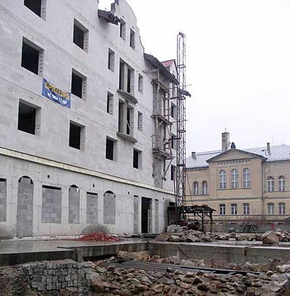 Niepowodzenie w budowie kolejnego hotelu przy ulicy Kopernika.
