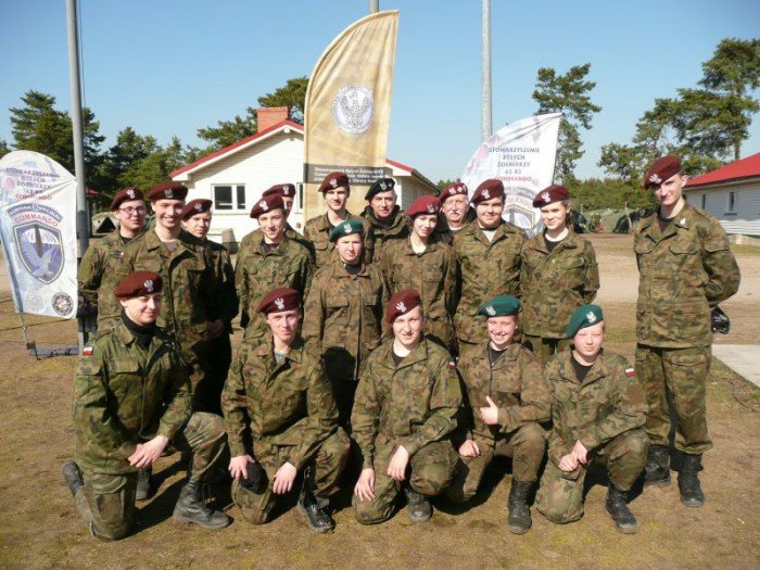 dzien-otwarty-dla-gimnazjalistow-w-piechowicach-foto-63240