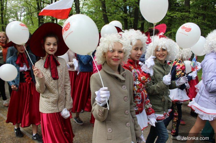sdf-barwna-parada-i-fantastyczne-wystepy-foto-63244