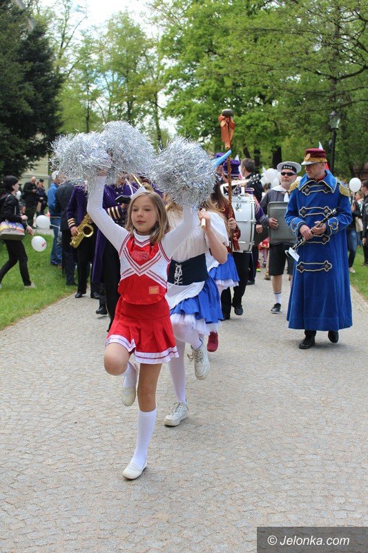 sdf-barwna-parada-i-fantastyczne-wystepy-foto-63244