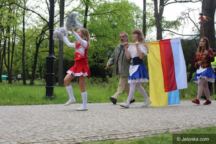 sdf-barwna-parada-i-fantastyczne-wystepy-foto-63244
