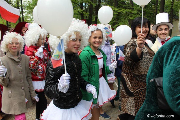 sdf-barwna-parada-i-fantastyczne-wystepy-foto-63244