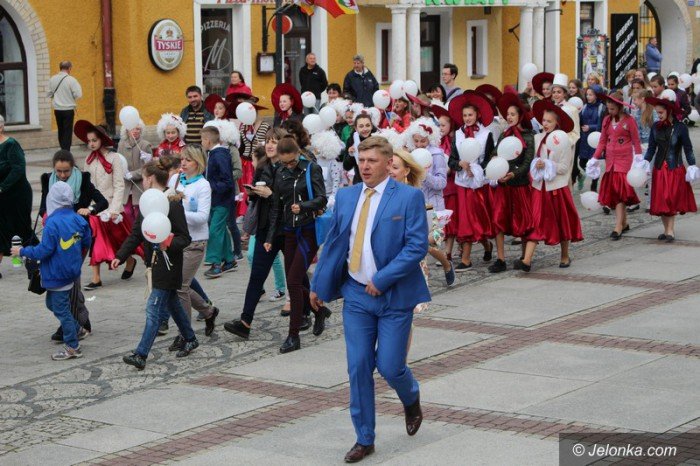 sdf-barwna-parada-i-fantastyczne-wystepy-foto-63244