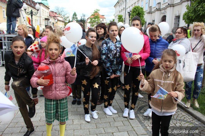 sdf-barwna-parada-i-fantastyczne-wystepy-foto-63244