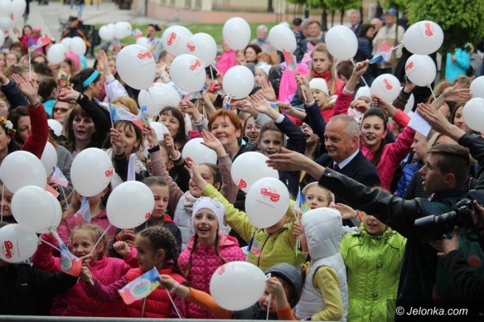 sdf-barwna-parada-i-fantastyczne-wystepy-foto-63244