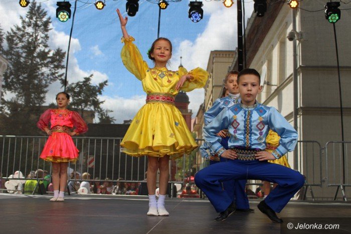 sdf-barwna-parada-i-fantastyczne-wystepy-foto-63244