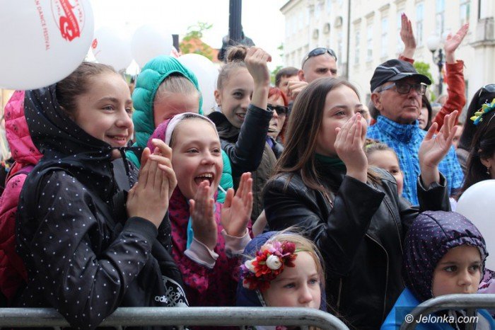 sdf-barwna-parada-i-fantastyczne-wystepy-foto-63244