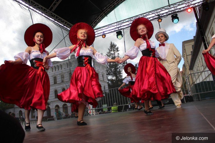 sdf-barwna-parada-i-fantastyczne-wystepy-foto-63244