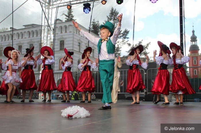 sdf-barwna-parada-i-fantastyczne-wystepy-foto-63244