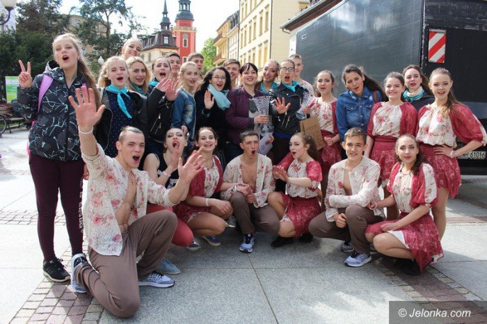 sdf-barwna-parada-i-fantastyczne-wystepy-foto-63244