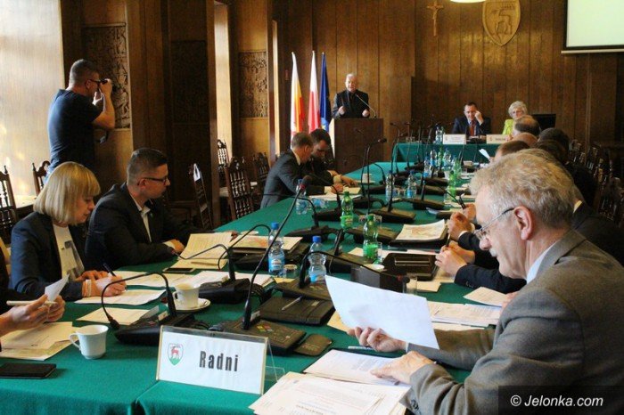 politycznoprawny-dramat-na-sesji-foto-63261