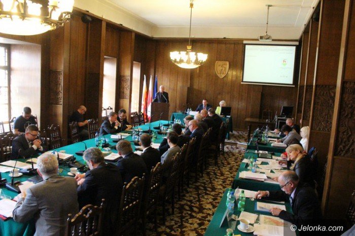 politycznoprawny-dramat-na-sesji-foto-63261