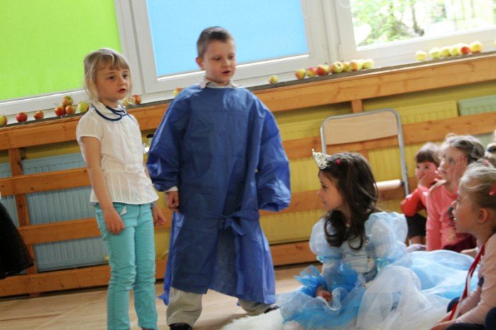 przedszkolaki-prezentuja-aktorskie-talenty-foto-63290