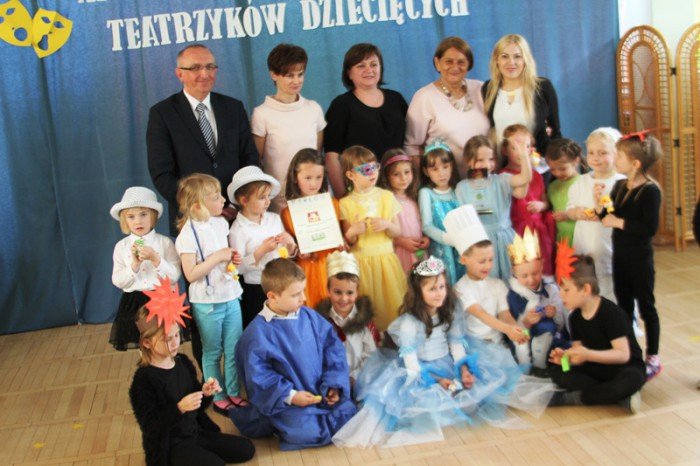 przedszkolaki-prezentuja-aktorskie-talenty-foto-63290