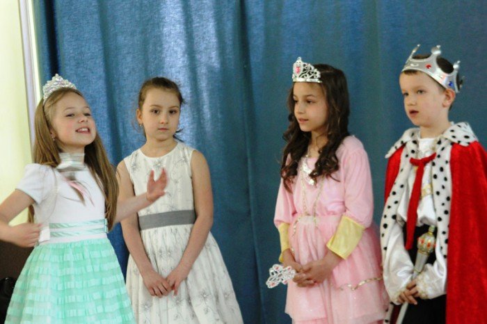 przedszkolaki-prezentuja-aktorskie-talenty-foto-63290