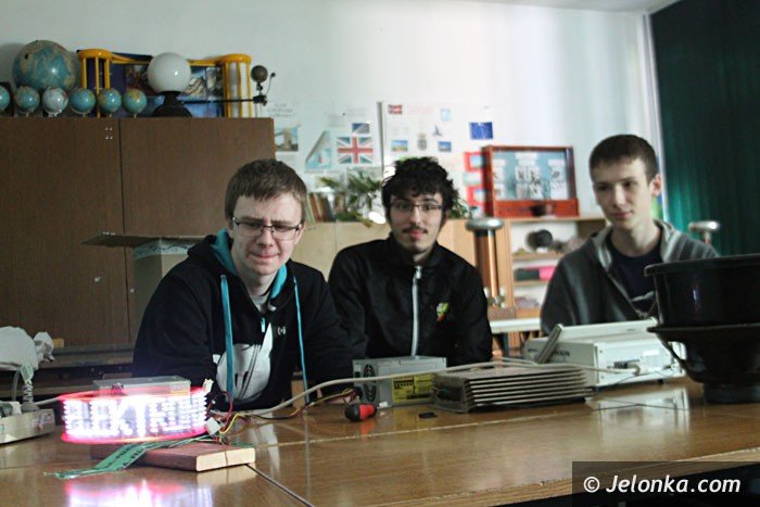 festiwal-nauki-w-elektroniku-peen-atrakcji-foto-63320