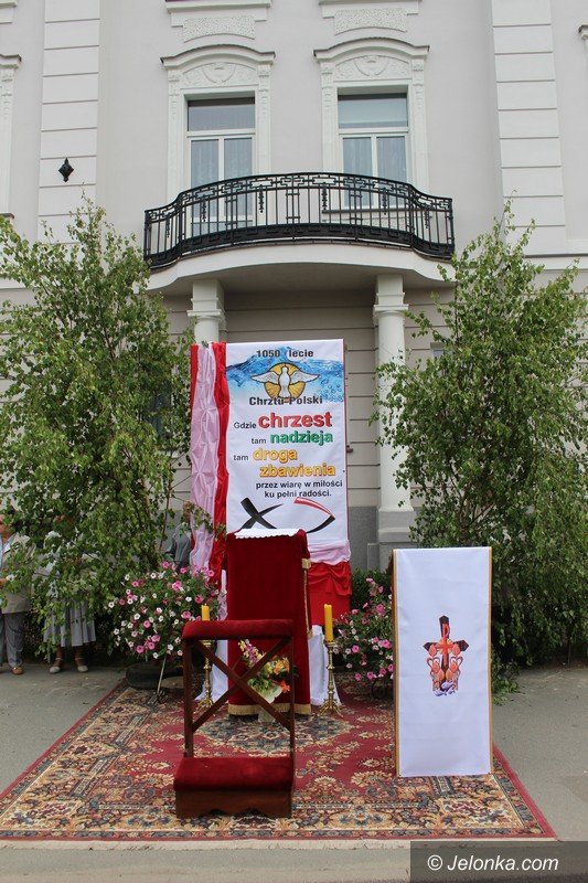 procesja-przesza-ulicami-miasta-foto-63396
