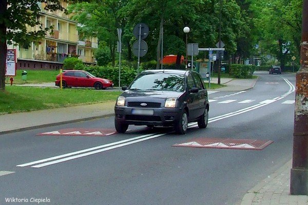 na-osiedlu-xxlecia-kierowcy-amia-przepisy-foto-63420