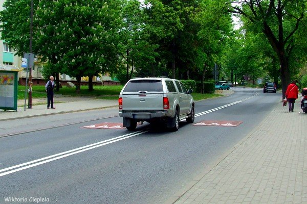 na-osiedlu-xxlecia-kierowcy-amia-przepisy-foto-63420