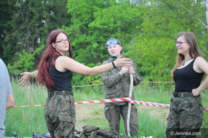 dzien-dziecka-w-deszczu-i-bocie-foto-63431