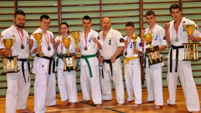 siedem-medali-zawodnikow-jk-oyama-63432