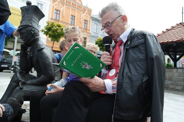 nasz-kawaler-usmiechu-na-zlocie-w-osieku-foto-63437