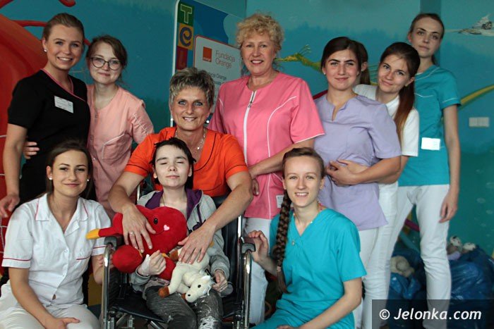 terapia-zabawa-i-smiechem-szpitalnych-dzieci-foto-63489