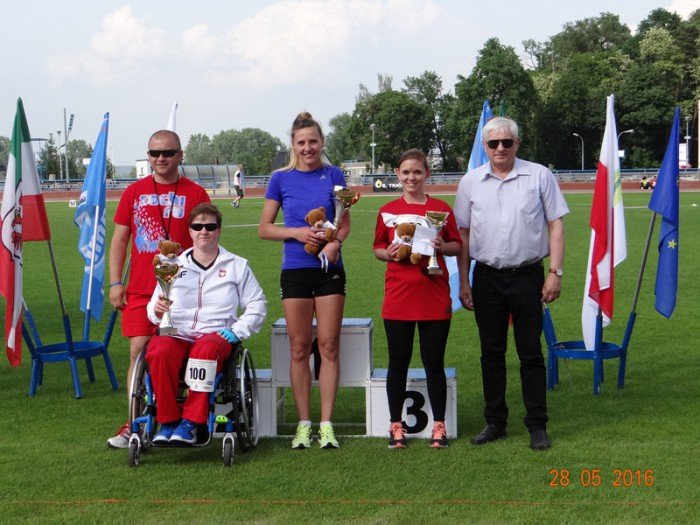 lucyna-kornobys-dopoki-walczysz-jestes-zwyciezca-foto-63530