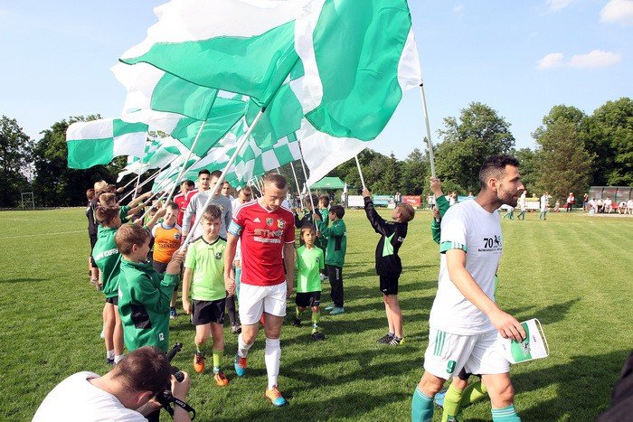 wielka-feta-zareczyny-i-pozegnanie-foto-63536