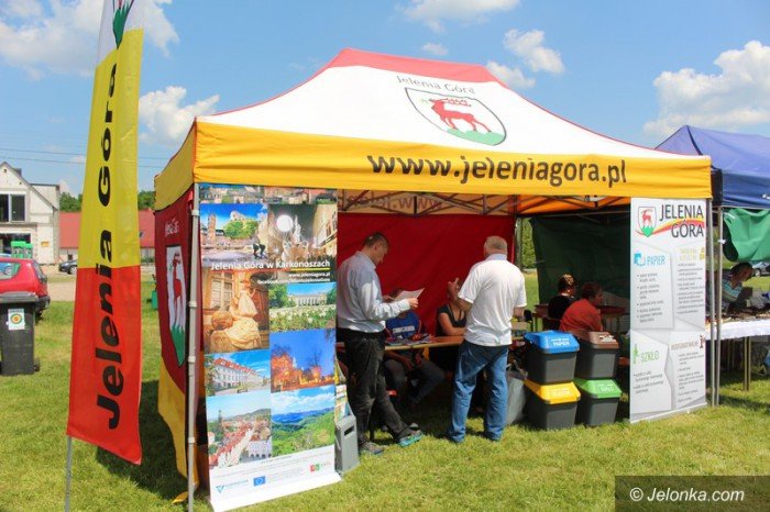 mieszkancy-osiedla-czarne-poznawali-sie-foto-63544