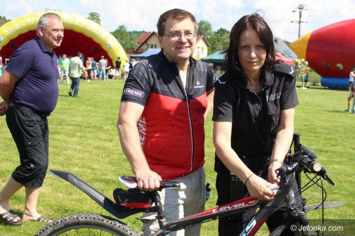 mieszkancy-osiedla-czarne-poznawali-sie-foto-63544