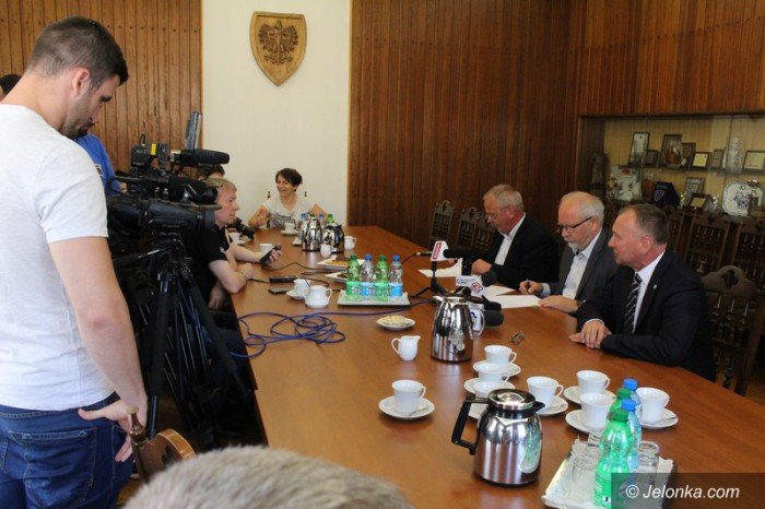 umowa-podpisana-wiadukt-do-przebudowy-foto-63545