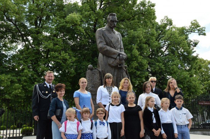 dzieci-z-okraglaczka-w-belwederze-foto-63585