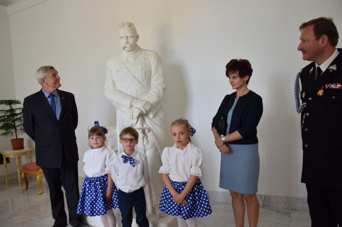 dzieci-z-okraglaczka-w-belwederze-foto-63585