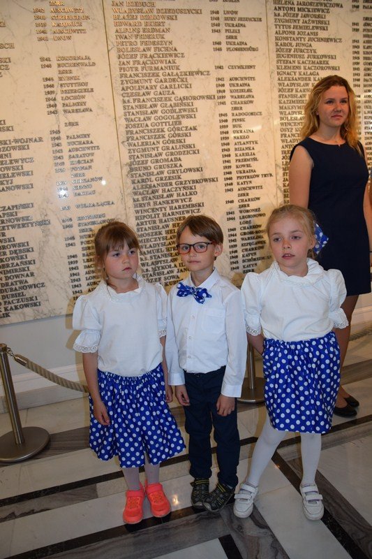 dzieci-z-okraglaczka-w-belwederze-foto-63585