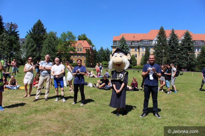 jeleniogorska-uczelnia-obchodzia-19-urodziny-foto-63588