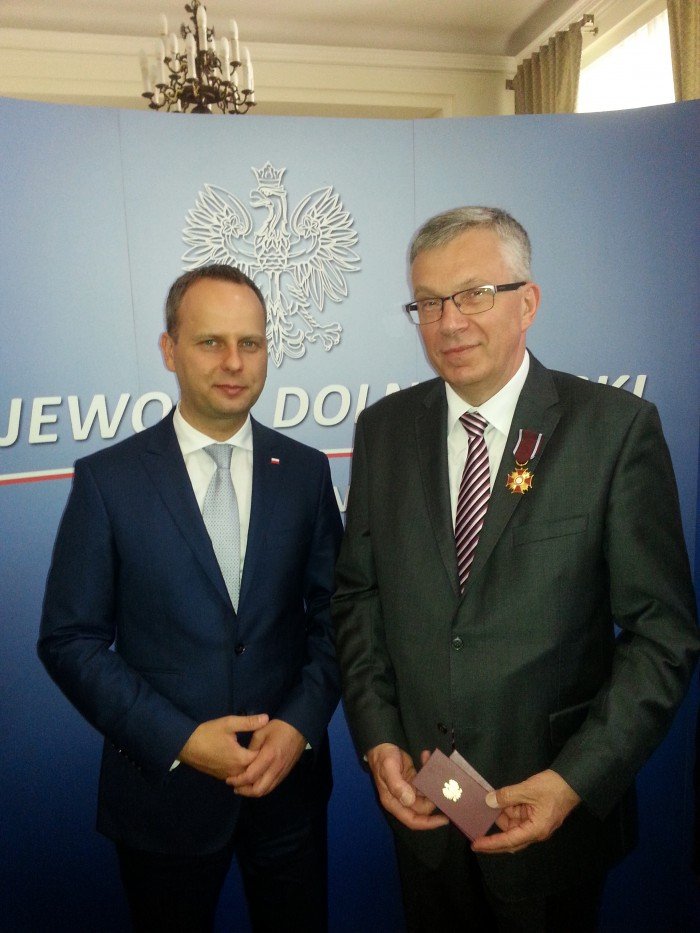 jeleniogorzanie-uhonorowani-krzyzami-zasugi-foto-63602