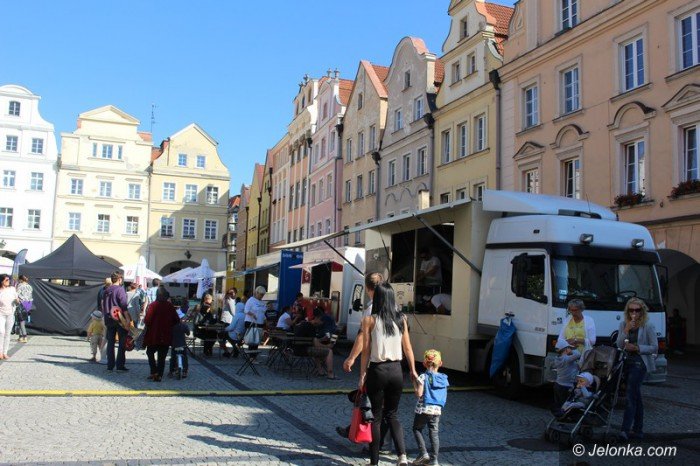 mobilny-rynek-smakow-w-jeleniej-gorze-foto-63621