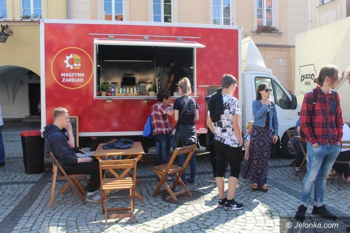 mobilny-rynek-smakow-w-jeleniej-gorze-foto-63621