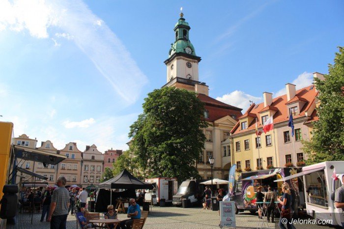 mobilny-rynek-smakow-w-jeleniej-gorze-foto-63621
