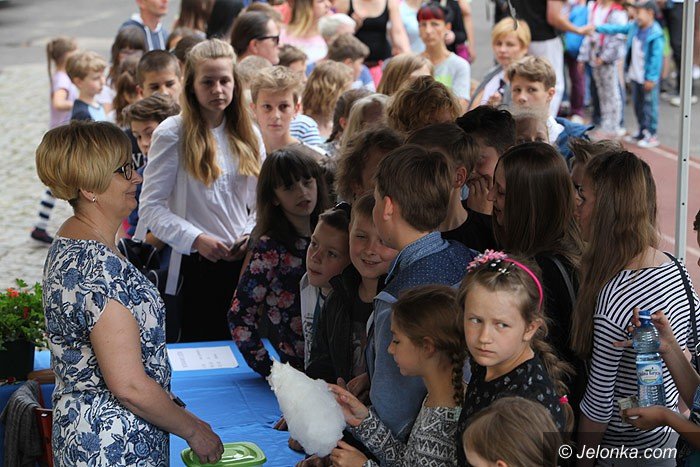 wiele-sie-dziao-na-festynie-w-dwojce-foto-63628