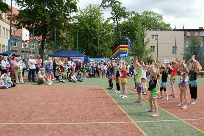 wiele-sie-dziao-na-festynie-w-dwojce-foto-63628