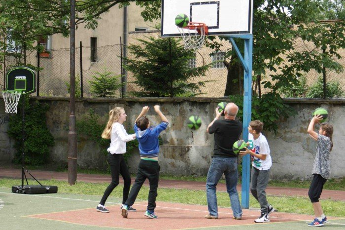 wiele-sie-dziao-na-festynie-w-dwojce-foto-63628