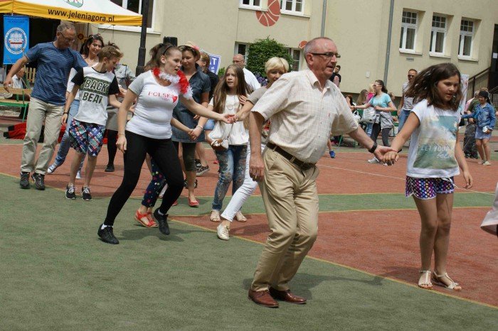 wiele-sie-dziao-na-festynie-w-dwojce-foto-63628