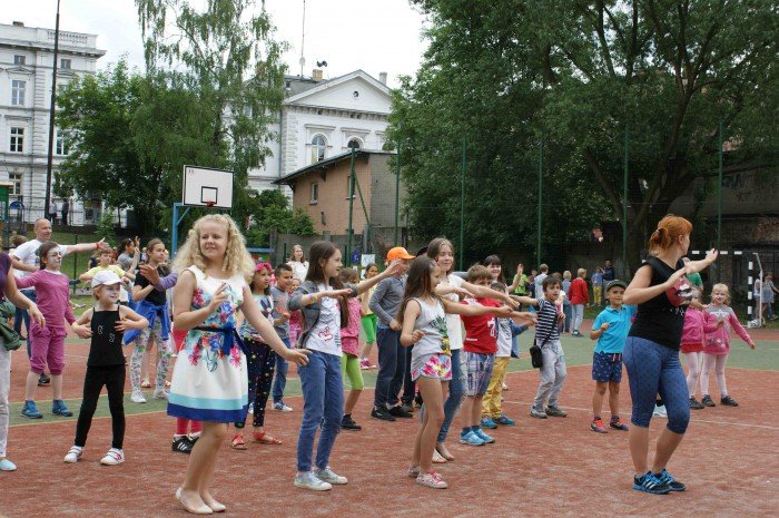 wiele-sie-dziao-na-festynie-w-dwojce-foto-63628